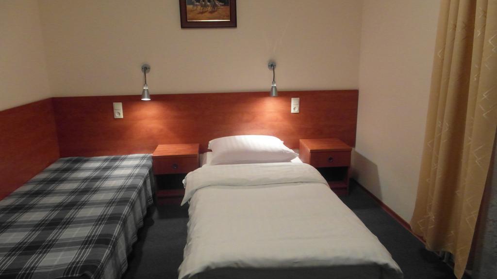 Hotel Julianow 바르샤바 객실 사진