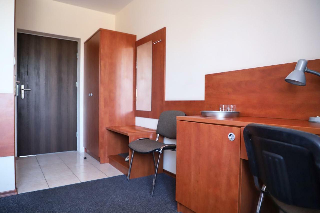 Hotel Julianow 바르샤바 외부 사진
